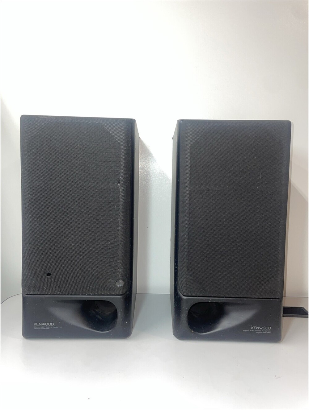 Vintage Kenwood LS-711 Rare Black Wood Shelve Compact 2 Way Speakers System